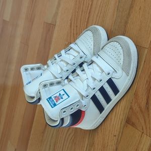Boys adidas high tops, size 11